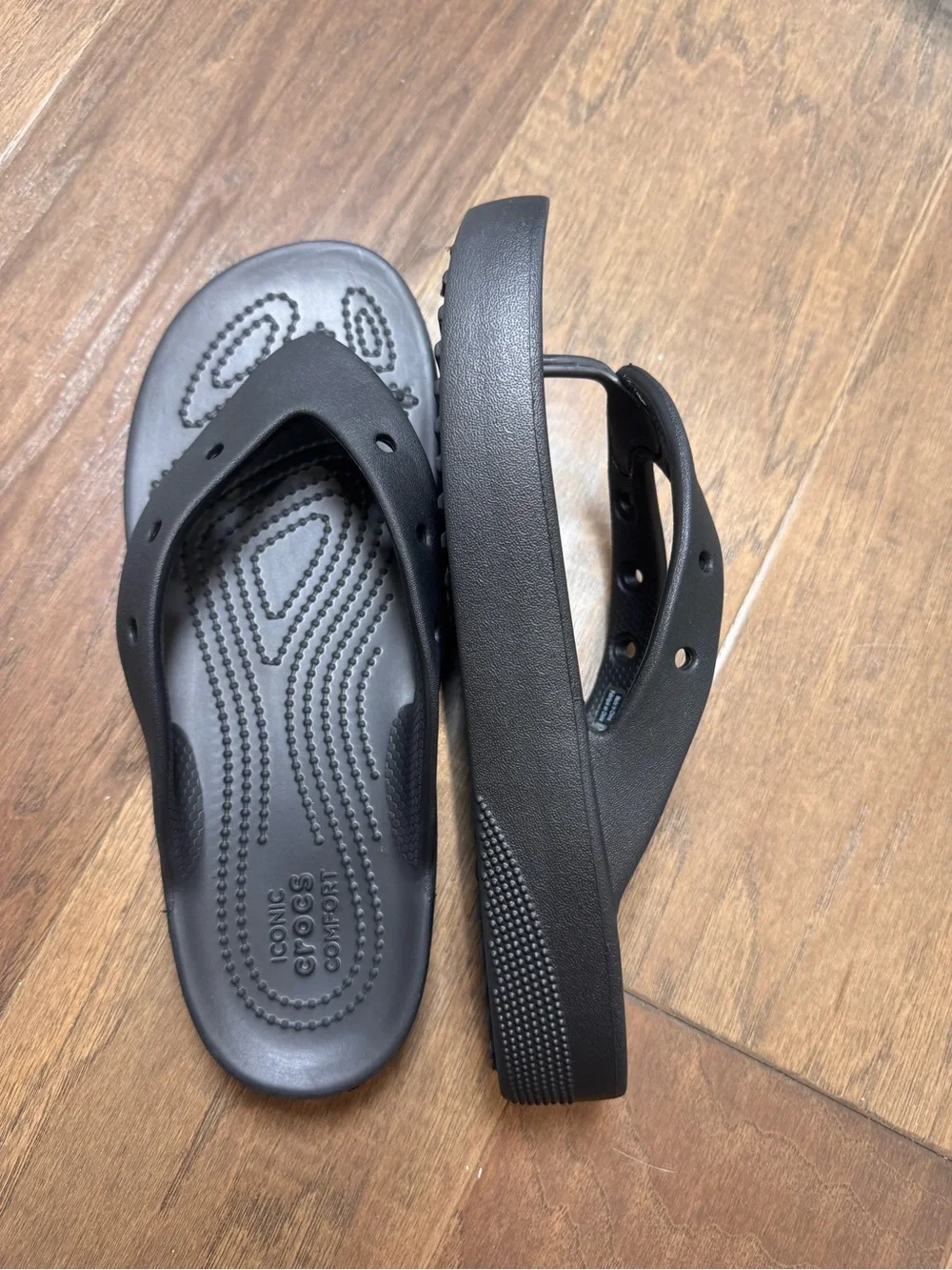 CROCS Black Platform Flip-Flop Thong Sandals Black - Size 9 Women